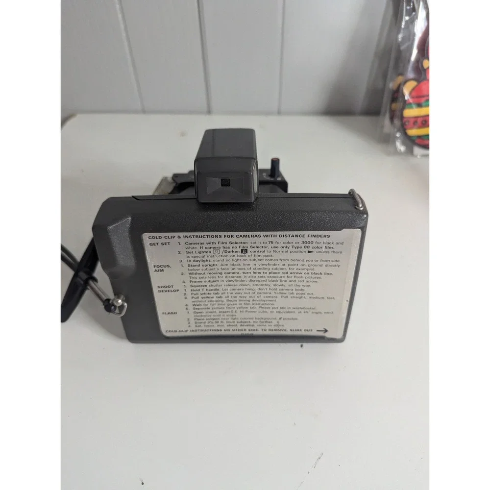 Vintage Polaroid land Camera Square shooter instant photo pictures type 88‎ film